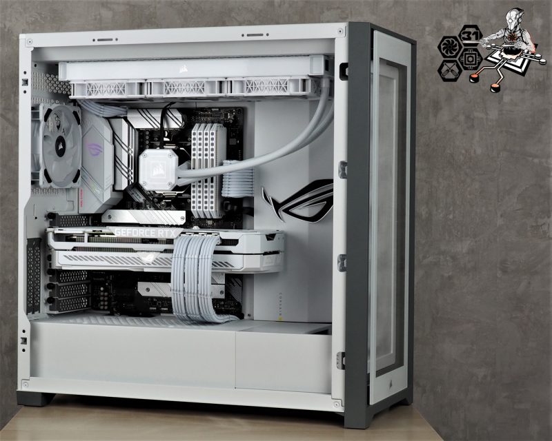 Montage client effectué avec le configurateur PC Hadware31 dans un Corsair iCUE 5000X