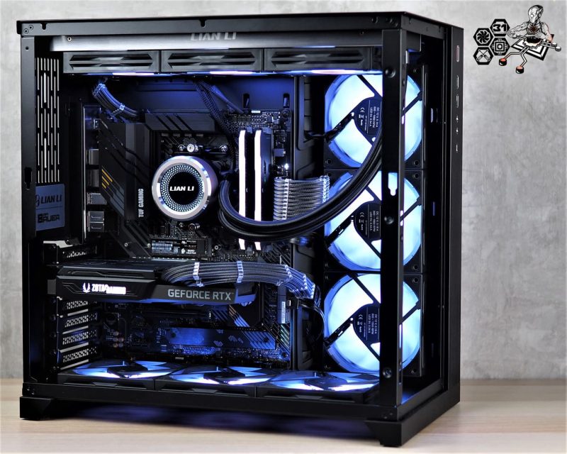 Montage client effectué avec le configurateur PC Hadware31 dans un LIAN LI PC-O11D