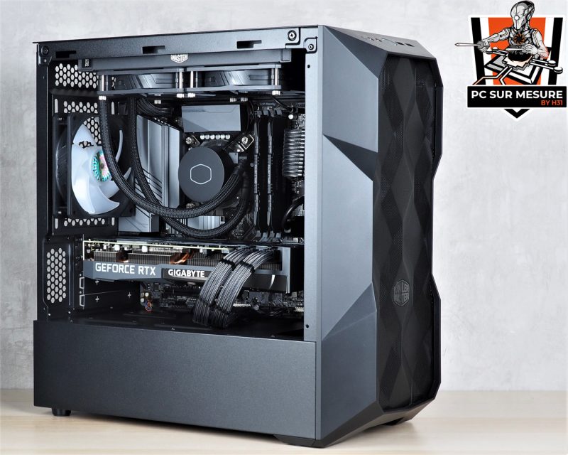 Montage client effectué avec le configurateur PC Hadware31 dans un COOLER MASTER MasterBox TD300 Mesh