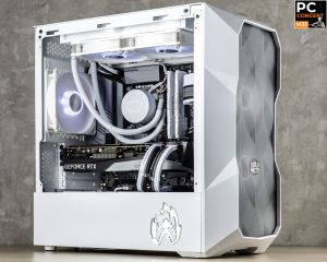 Le PC Super Saiyan (White/Grey Edition) de la gamme GEEK Family. Un PC Concept Hardware31