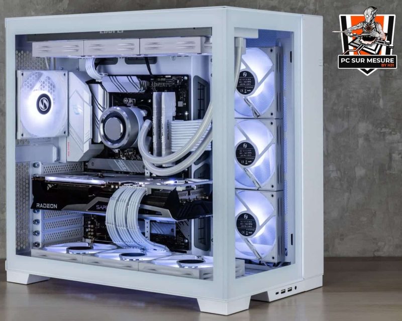 Montage client effectué avec le configurateur PC Hadware31 dans un LIAN LI O11 Dynamic EVO