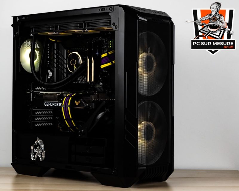 Montage client effectué avec le configurateur PC Hadware31 dans un COOLER MASTER HAF 500