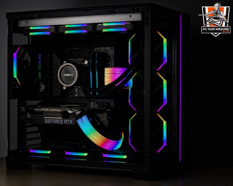 Montage client effectué avec le configurateur PC Hadware31 dans un LIAN LI O11 Dynamic EVO
