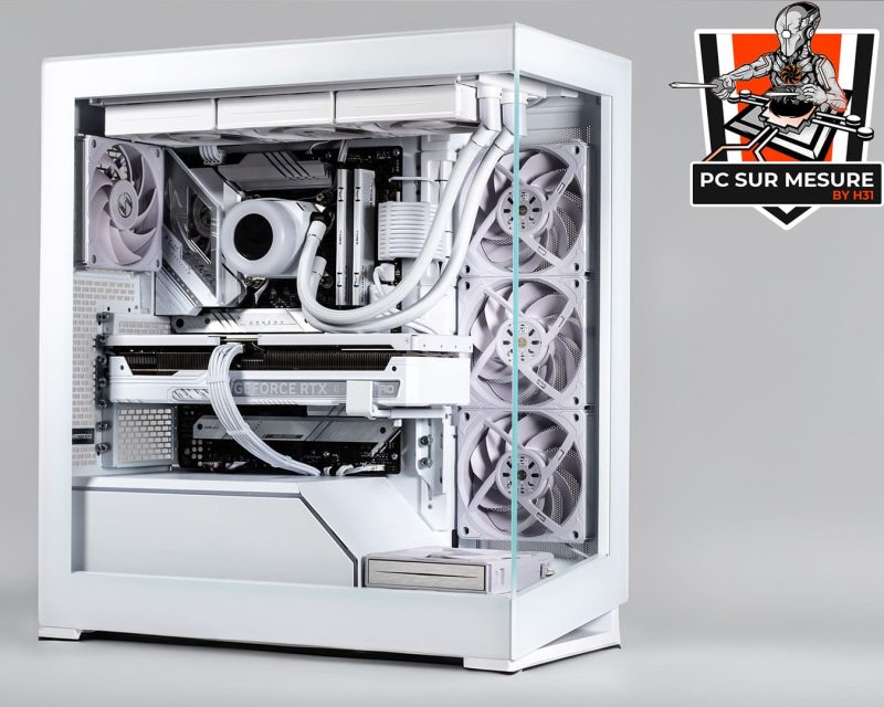 Montage dans un PHANTEKS NV5 d'un PC sur mesure client effectué avec le configurateur PC Hadware31