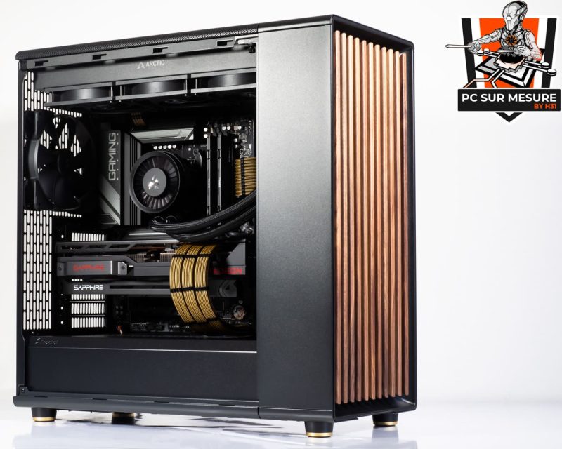 Montage dans un FRACTAL DESIGN North XL d'un PC sur mesure client effectué avec le configurateur PC Hadware31